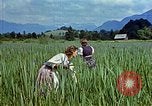 Standbild Adolf Hitlers Begleiter Eva Braun Berchtesgaden Deutschland, 1940, aus Sekunde 1 historischem Filmmaterial Videoclip 65675047933