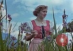 Standbild Adolf Hitlers Begleiter Eva Braun Berchtesgaden Deutschland, 1940, aus Sekunde 36 historischem Filmmaterial Videoclip 65675047933