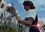 Standbild Adolf Hitlers Begleiter Eva Braun Berchtesgaden Deutschland, 1940, aus Sekunde 48 historischem Filmmaterial Videoclip 65675047933