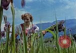 Standbild Adolf Hitlers Begleiter Eva Braun Berchtesgaden Deutschland, 1940, aus Sekunde 53 historischem Filmmaterial Videoclip 65675047933
