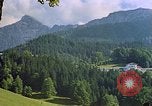 Standbild Adolf Hitlers Berghof Berchtesgaden Deutschland, 1940, aus Sekunde 23 historischem Filmmaterial Videoclip 65675047937