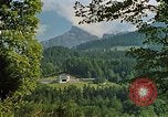 Standbild Adolf Hitlers Berghof Berchtesgaden Deutschland, 1940, aus Sekunde 40 historischem Filmmaterial Videoclip 65675047937