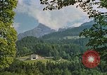 Standbild Adolf Hitlers Berghof Berchtesgaden Deutschland, 1940, aus Sekunde 44 historischem Filmmaterial Videoclip 65675047937