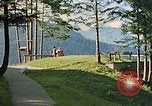 Standbild Adolf Hitlers Berghof Berchtesgaden Deutschland, 1940, aus Sekunde 54 historischem Filmmaterial Videoclip 65675047937