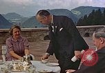 Standbild Führer Adolf Hitler Berchtesgaden Deutschland, 1940, aus Sekunde 45 historischem Filmmaterial Videoclip 65675047943
