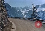 Standbild Mountain Road Berchtesgaden Deutschland, 1940, aus Sekunde 12 historischem Filmmaterial Videoclip 65675047944
