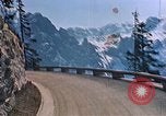 Standbild Mountain Road Berchtesgaden Deutschland, 1940, aus Sekunde 13 historischem Filmmaterial Videoclip 65675047944