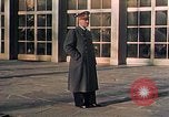 Image Adolf Hitler posant à nouveau Reichs Chancellerie Berlin Allemagne, 1940, de la seconde 3 séquences d'archives historiques vidéo 65675047950