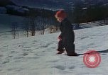 Image les enfants de la famille de Eva Braun Berchtesgaden Allemagne, 1940, de la seconde 15 séquences d'archives historiques vidéo 65675047954