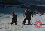 Image les enfants de la famille de Eva Braun Berchtesgaden Allemagne, 1940, de la seconde 24 séquences d'archives historiques vidéo 65675047954
