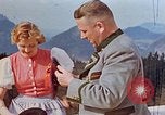 Immagine di Adolf Hitler's companion Eva Braun Berchtesgaden Germania, 1940, secondo 3 filmato di repertorio 65675047963