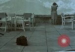 Image Adolf Hitler avec Eva Braun's de chiens au Berghof Berchtesgaden Allemagne, 1944, de la seconde 7 séquences d'archives historiques vidéo 65675047973