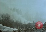 Image Adolf Hitler avec Eva Braun's de chiens au Berghof Berchtesgaden Allemagne, 1944, de la seconde 28 séquences d'archives historiques vidéo 65675047973