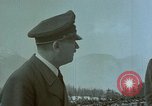 Image Adolf Hitler avec Eva Braun's de chiens au Berghof Berchtesgaden Allemagne, 1944, de la seconde 60 séquences d'archives historiques vidéo 65675047973