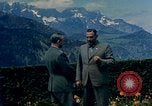 Image Le diplomate allemand Walther Hewel Berchtesgaden Allemagne, 1940, de la seconde 31 séquences d'archives historiques vidéo 65675047976