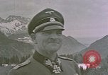 Standbild NS-Beamten Berchtesgaden Deutschland, 1940, aus Sekunde 29 historischem Filmmaterial Videoclip 65675047981