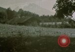 Standbild deutsche Kinder Berchtesgaden Deutschland, 1940, aus Sekunde 11 historischem Filmmaterial Videoclip 65675047986