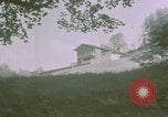 Standbild deutsche Kinder Berchtesgaden Deutschland, 1940, aus Sekunde 12 historischem Filmmaterial Videoclip 65675047986