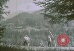 Standbild deutsche Kinder Berchtesgaden Deutschland, 1940, aus Sekunde 20 historischem Filmmaterial Videoclip 65675047986