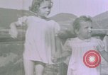 Standbild deutsche Kinder Berchtesgaden Deutschland, 1940, aus Sekunde 31 historischem Filmmaterial Videoclip 65675047986