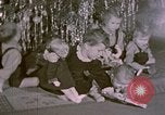 Standbild Kinder bei Berghof Berchtesgaden Deutschland, 1940, aus Sekunde 35 historischem Filmmaterial Videoclip 65675047990