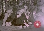 Standbild Kinder bei Berghof Berchtesgaden Deutschland, 1940, aus Sekunde 43 historischem Filmmaterial Videoclip 65675047990