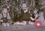 Standbild Kinder bei Berghof Berchtesgaden Deutschland, 1940, aus Sekunde 48 historischem Filmmaterial Videoclip 65675047990