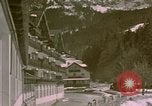 Standbild Eva Braun die Schwestern Berchtesgaden Deutschland, 1940, aus Sekunde 11 historischem Filmmaterial Videoclip 65675047993