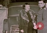 Standbild Hitlers Begleiter Eva Braun Berchtesgaden Deutschland, 1940, aus Sekunde 34 historischem Filmmaterial Videoclip 65675047995