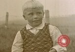 Standbild Viele Norwegische Kinder von Eva Braun gefilmt Norwegen, 1939, aus Sekunde 5 historischem Filmmaterial Videoclip 65675048006