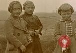 Standbild Viele Norwegische Kinder von Eva Braun gefilmt Norwegen, 1939, aus Sekunde 18 historischem Filmmaterial Videoclip 65675048006