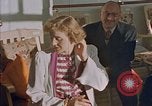 Immagine di Eva Braun Germania, 1940, secondo 34 filmato di repertorio 65675048012