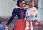 Standbild Eva Braun home Film Deutschland, 1940, aus Sekunde 1 historischem Filmmaterial Videoclip 65675048037