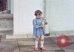 Standbild Eva Braun home Film Deutschland, 1940, aus Sekunde 9 historischem Filmmaterial Videoclip 65675048037