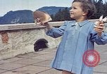 Standbild Eva Braun home Film Deutschland, 1940, aus Sekunde 15 historischem Filmmaterial Videoclip 65675048037