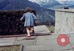 Standbild Eva Braun home Film Deutschland, 1940, aus Sekunde 50 historischem Filmmaterial Videoclip 65675048037