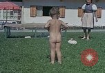 Immagine di Eva Braun home movie Germania, 1940, secondo 10 filmato di repertorio 65675048038