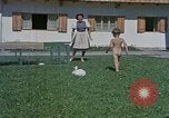 Immagine di Eva Braun home movie Germania, 1940, secondo 15 filmato di repertorio 65675048038