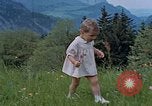 Standbild Eva Braun home Film Deutschland, 1940, aus Sekunde 10 historischem Filmmaterial Videoclip 65675048042