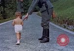 Standbild Eva Braun home Film Deutschland, 1940, aus Sekunde 13 historischem Filmmaterial Videoclip 65675048042