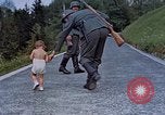 Standbild Eva Braun home Film Deutschland, 1940, aus Sekunde 15 historischem Filmmaterial Videoclip 65675048042