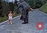 Standbild Eva Braun home Film Deutschland, 1940, aus Sekunde 16 historischem Filmmaterial Videoclip 65675048042