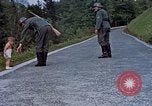 Standbild Eva Braun home Film Deutschland, 1940, aus Sekunde 20 historischem Filmmaterial Videoclip 65675048042