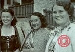 Standbild Eva Braun home Film Deutschland, 1940, aus Sekunde 61 historischem Filmmaterial Videoclip 65675048046