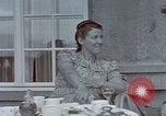 Standbild Eva Braun home Filme Deutschland, 1940, aus Sekunde 39 historischem Filmmaterial Videoclip 65675048048