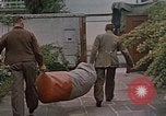 Immagine di Eva Braun e famiglia Germania, 1940, secondo 48 filmato di repertorio 65675048064