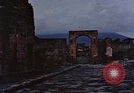 Standbild Römische Ruinen Italien, 1940, aus Sekunde 52 historischem Filmmaterial Videoclip 65675048071