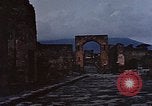 Standbild Römische Ruinen Italien, 1940, aus Sekunde 54 historischem Filmmaterial Videoclip 65675048071