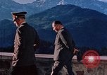 Immagine di Adolf Hitler Obersaltzberg Baviera Germania, 1940, secondo 56 filmato di repertorio 65675048081