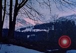 Immagine di Hitler passeggiate in campagna vicino a Berghof Germania, 1940, secondo 47 filmato di repertorio 65675048084